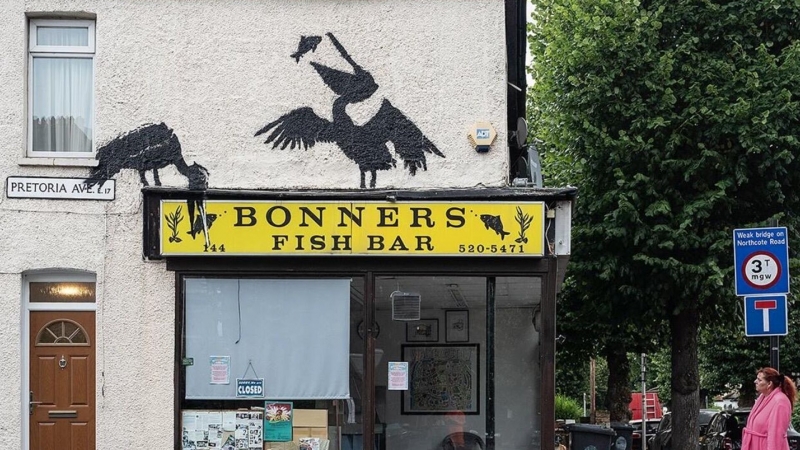 В Лондоне появилась пятая с начала недели работа Бэнкси