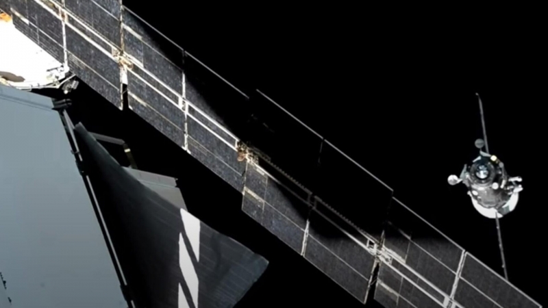 Космический грузовик "Прогресс МС-26" закончил полет