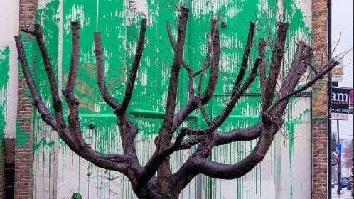 В Лондоне появилась пятая с начала недели работа Бэнкси