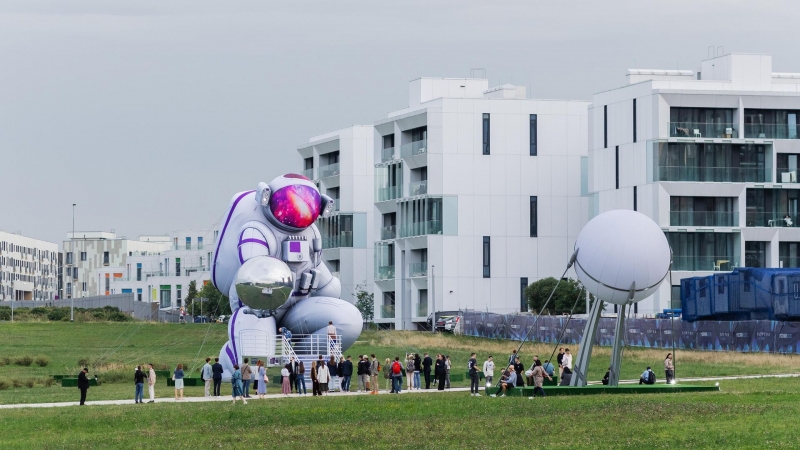 Москвичам рассказали о выставке арт-объектов фестиваля "Портал 2030-2050"