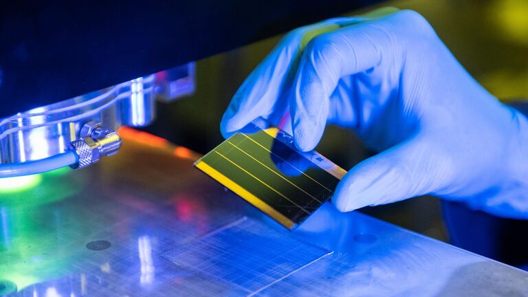 Домашняя электростанция. Ученые создали оконные солнечные батареи