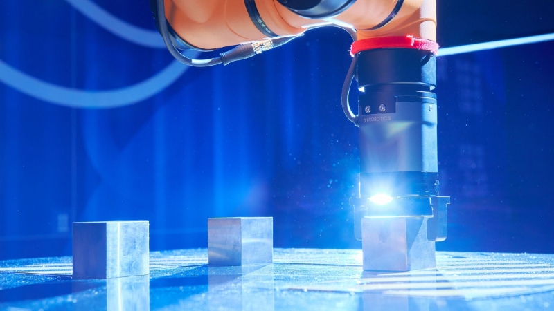 Столичные предприятия производят все необходимое для учебы школьников