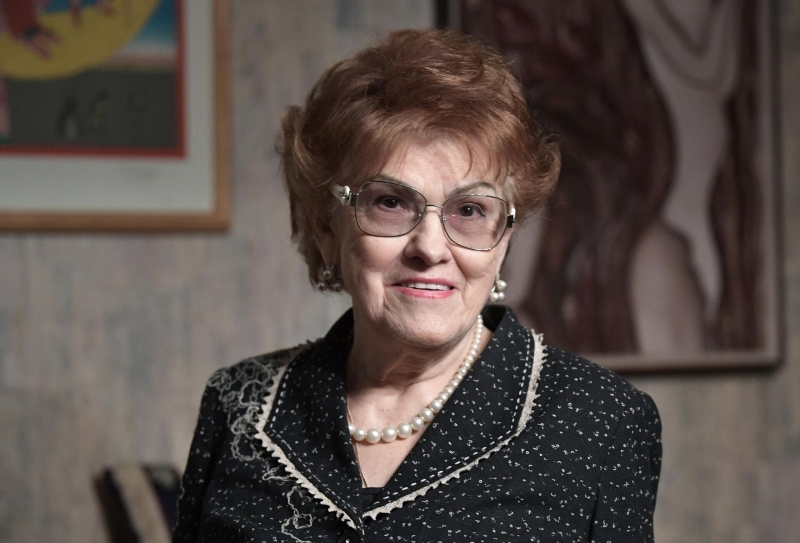 Татьяна Черниговская: человек может перестать быть "царем природы"