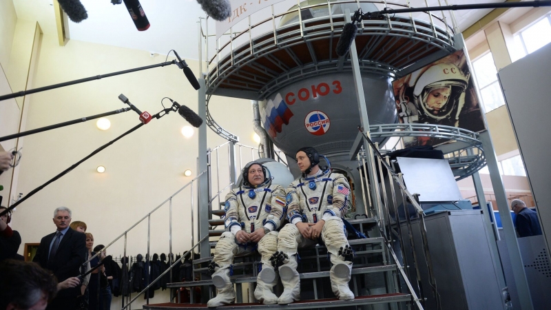 "Союз МС-25" с экипажем отстыковался от МКС