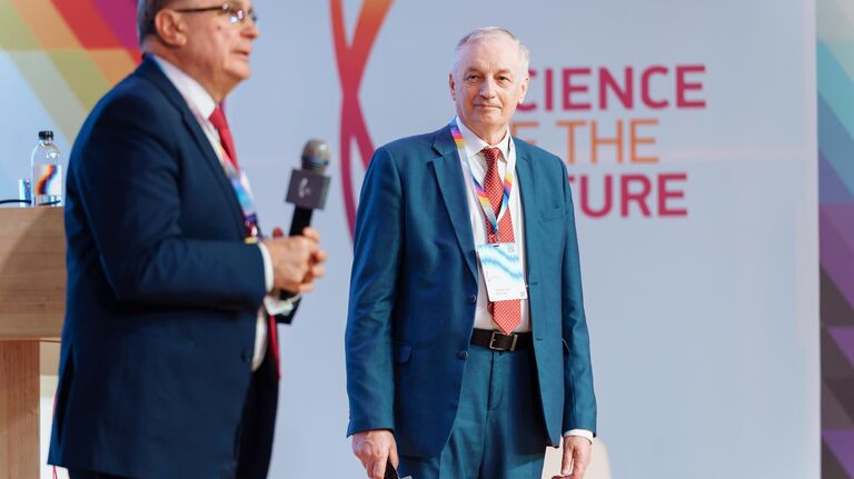 "Молодежь и мастодонты". В России открылся форум молодых ученых