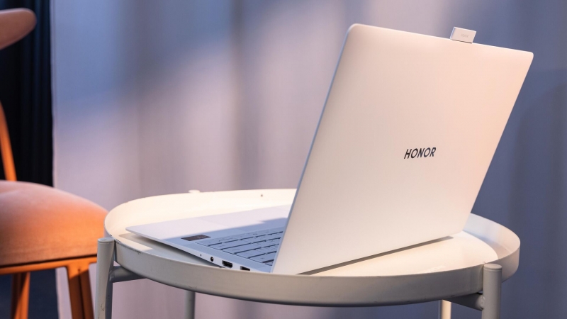 Обзор ноутбука HONOR MagicBook Art 14: легкий, мощный и яркий