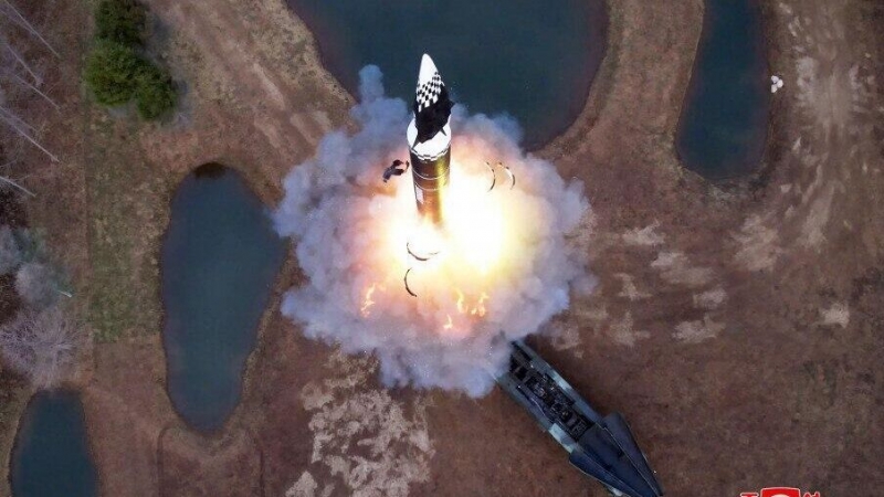 Южнокорейский эксперт прокомментировал запуск КНДР МБР