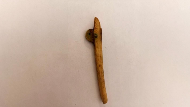 В Москве археологи нашли старинный костяной циркуль