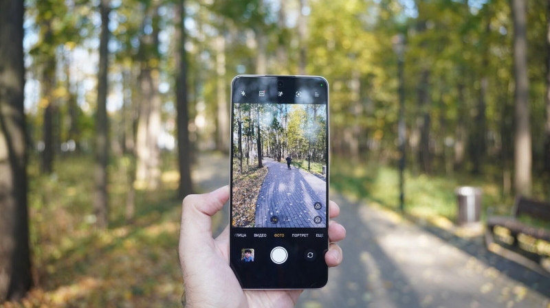 Обзор смартфона realme 13+ 5G: универсальный боец