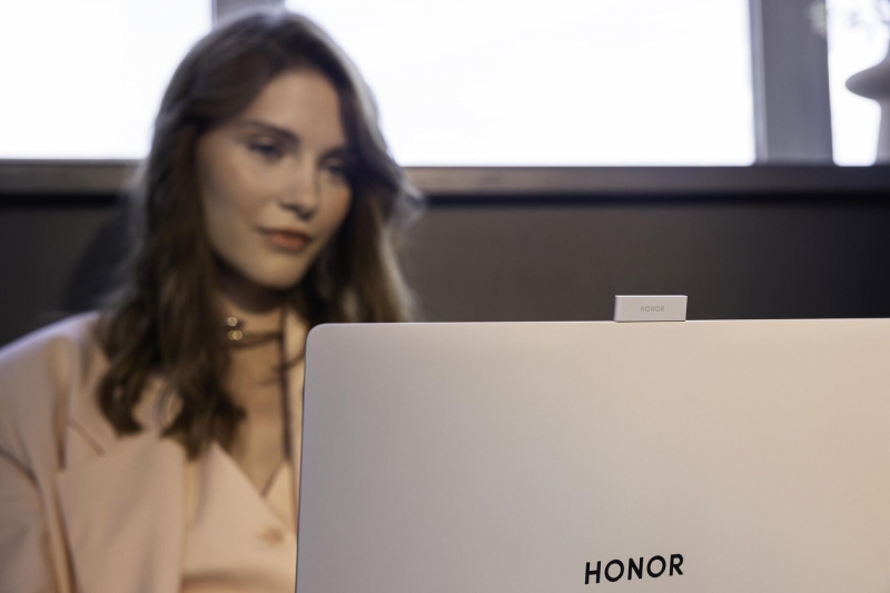 Обзор ноутбука HONOR MagicBook Art 14: легкий, мощный и яркий