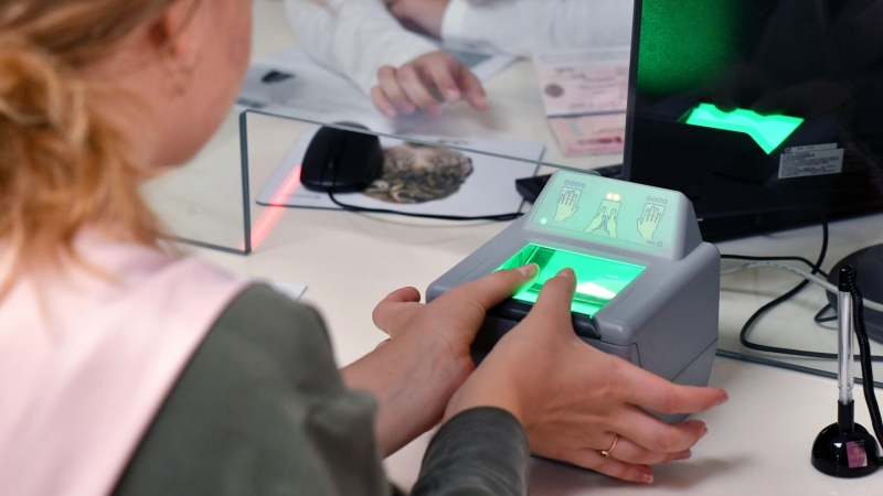 В ЦБ рассказали о сборе биометрии через мобильные приложения банков