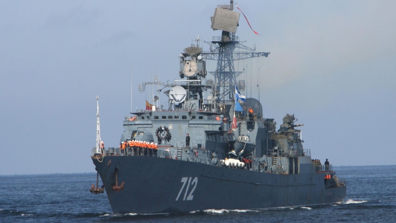 Сторожевой корабль "Неустрашимый" зашел в порт в Намибии