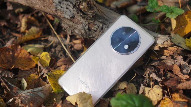 Обзор смартфона realme 13+ 5G: универсальный боец