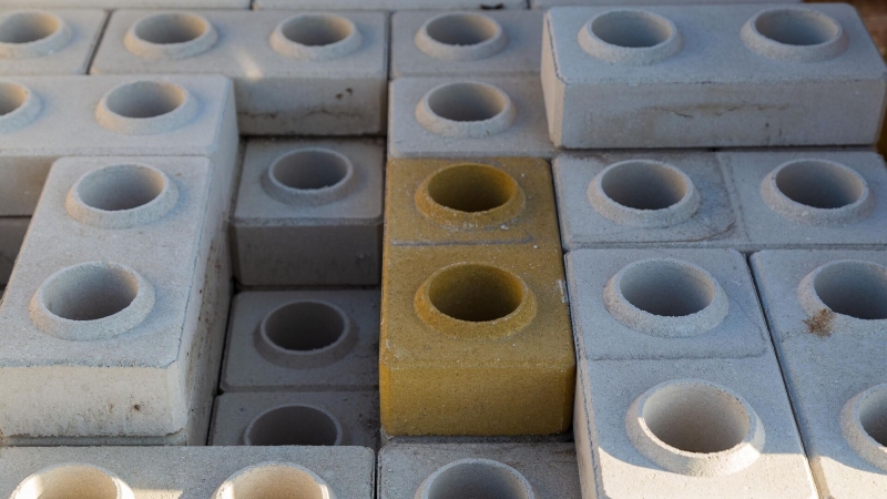 Ученые предложили делать кирпичи из техногенных отходов Донбасса
