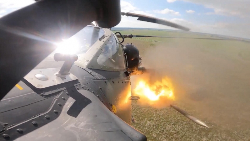 На купянском участке артиллеристы "Запада" уничтожили технику и группу ВСУ