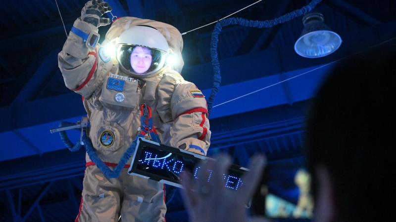 Более 6 тыс человек стали участниками симпозиума "Создавая будущее"