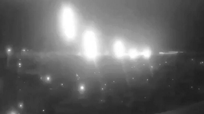 "Роскосмос" пообещал сделать ракету "Орешник" мощной