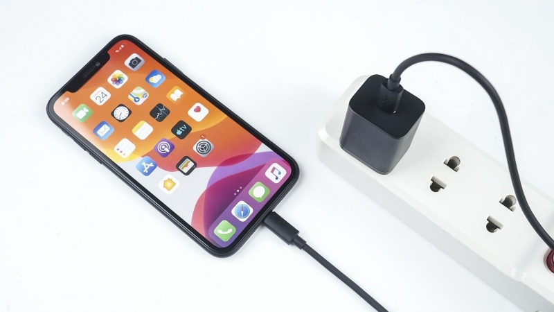 В ЕС вступили в силу новые правила для смартфонов