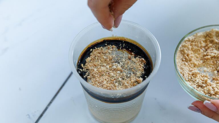 В Сибири создали "съедобную губку" для очистки Арктики от разливов нефти