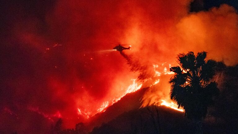 Появились новые спутниковые снимки масштабных пожаров в Лос-Анджелесе