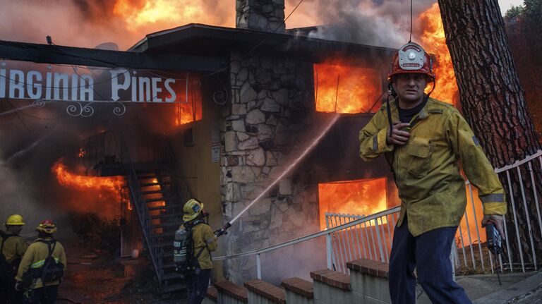 Появились новые спутниковые снимки масштабных пожаров в Лос-Анджелесе