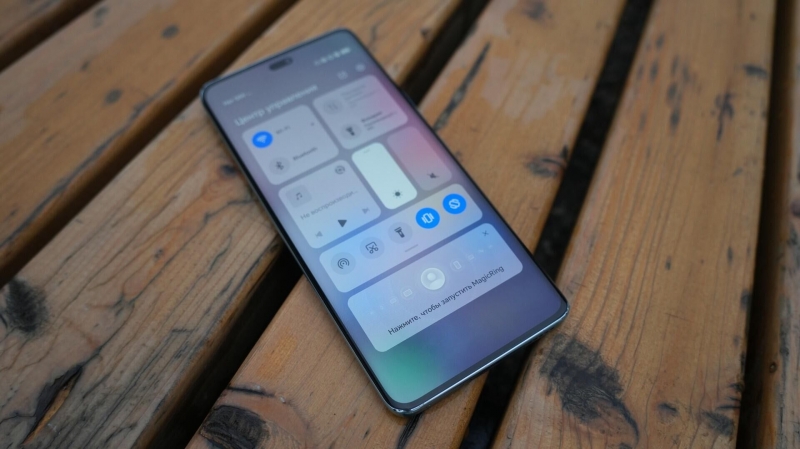 Обзор смартфона HONOR X9c: защиты много не бывает