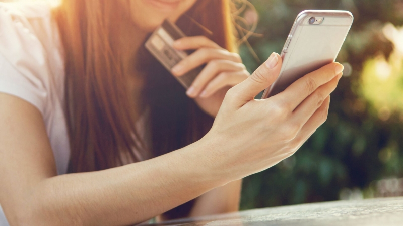 Россиян предупредили о проблемах при покупке новых Samsung на маркетплейсах