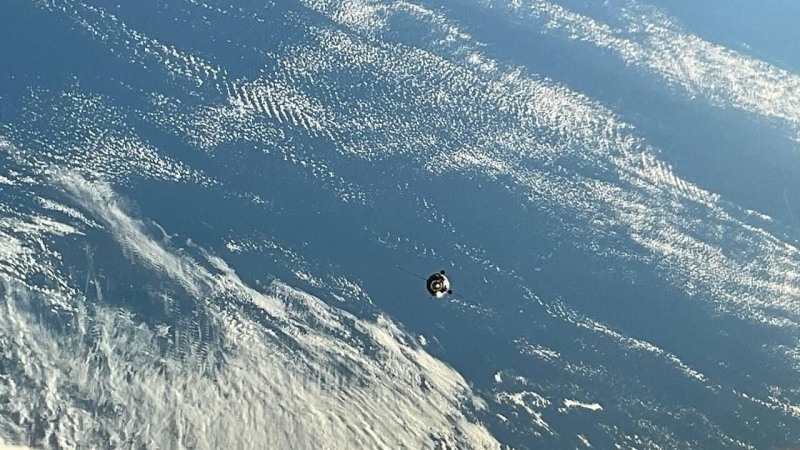 Ракета Falcon 9 с лунным модулем стартовала с Земли