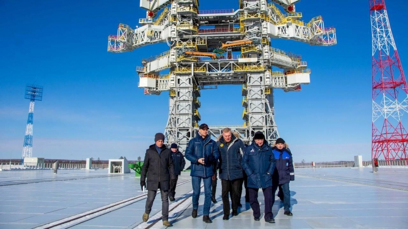 Баканов поручил ускорить строительство микрорайона в Циолковском