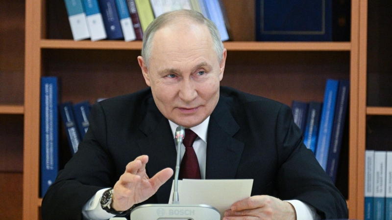 Путин призвал формировать задел в компетенциях на годы вперед