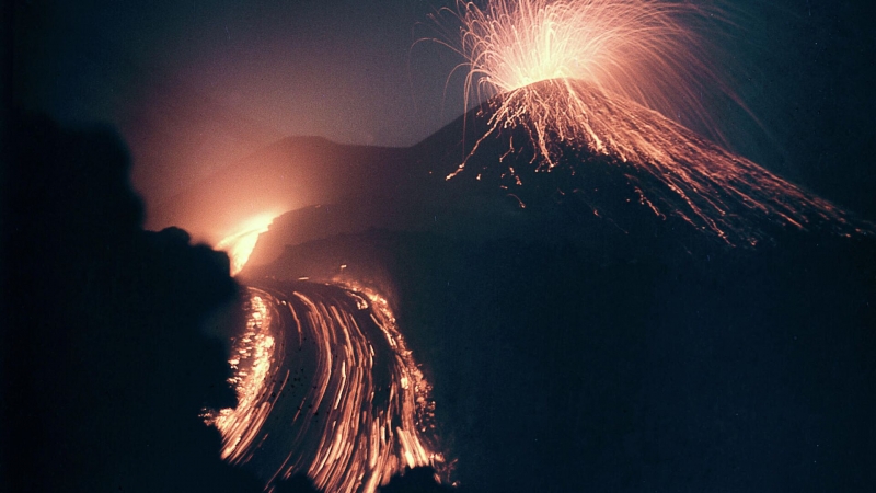 Вулканы, способные погубить Европу: когда проснутся "убийцы народов"