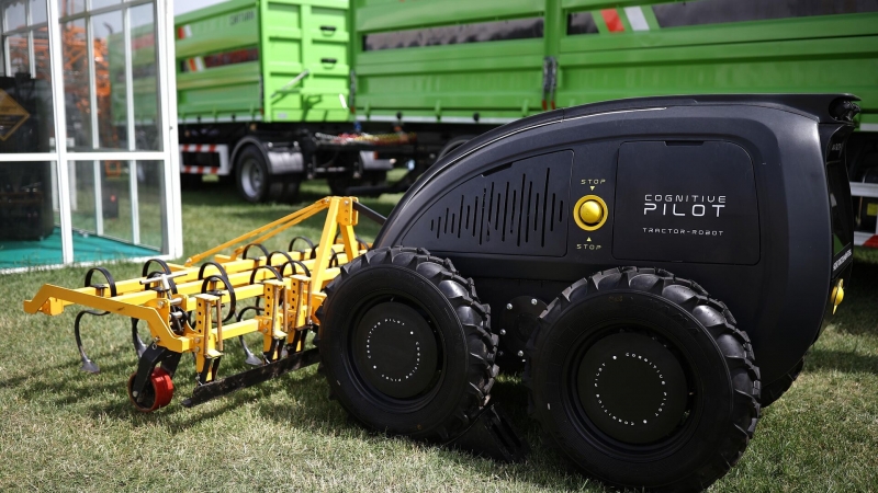 Мир будущего придется строить самим