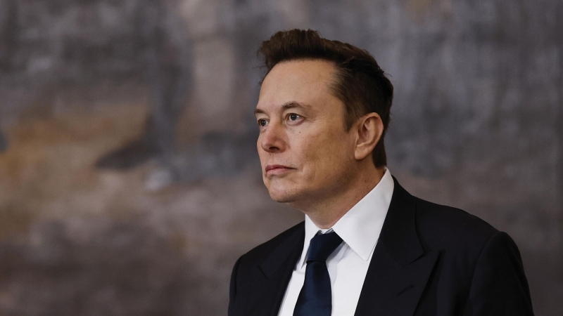 Глава OpenAI посочувствовал Маску