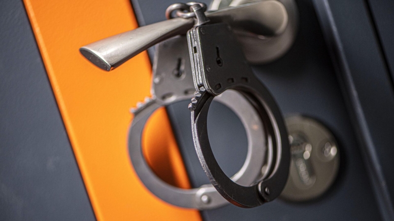 Задержанному в Краснодаре летчику продлили арест по делу о госизмене