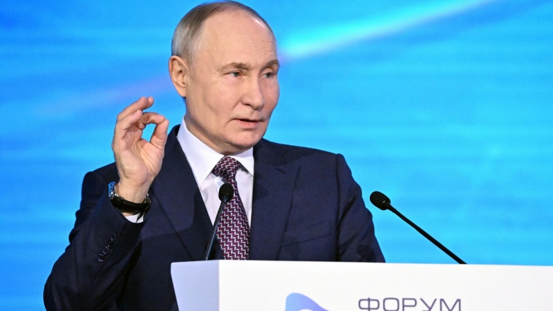 Путин назвал Россию абсолютным лидером в Арктике