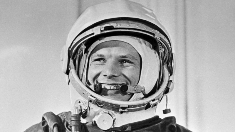 Володин почтил память Гагарина