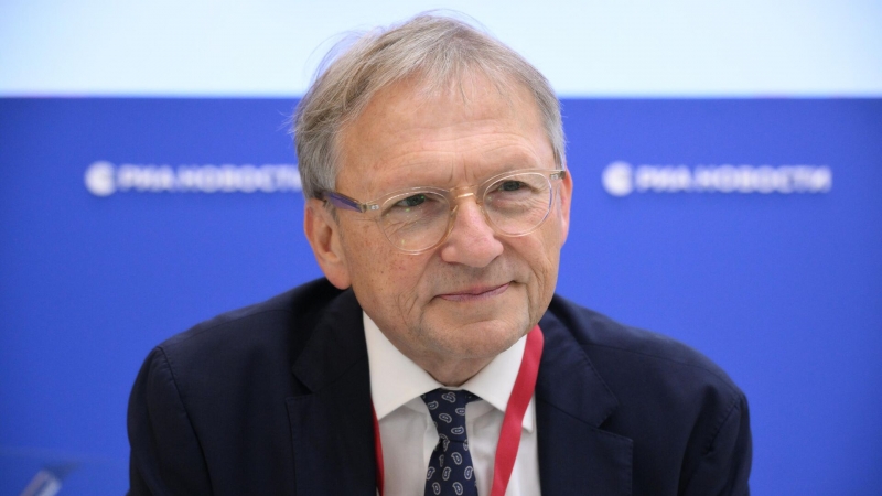 Китайские компании хотят развивать отношения с Россией, заявил Титов