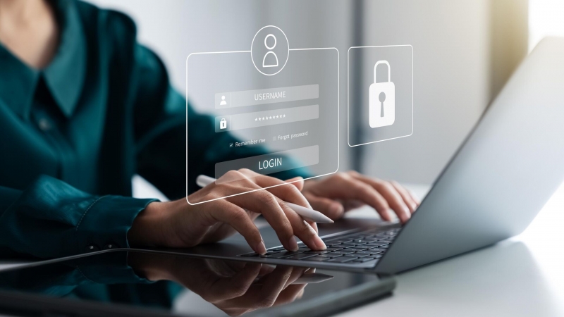 Эксперт рассказал, как защититься от мошенников в цифровых сервисах