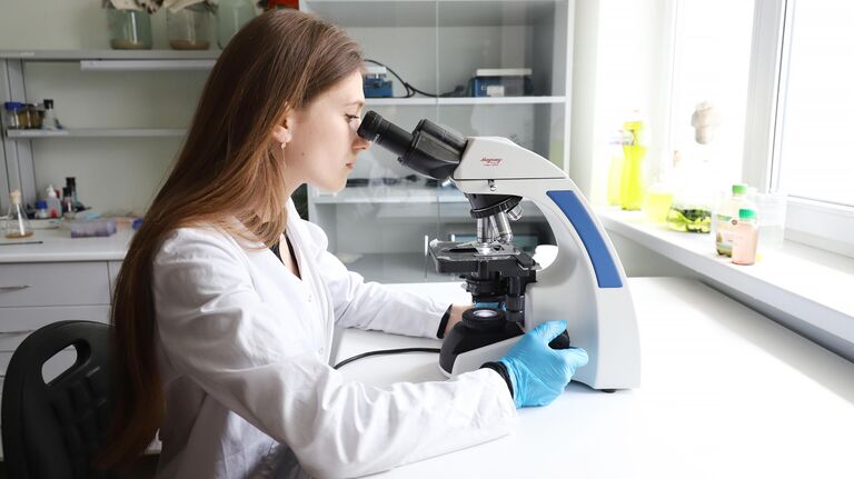 "Съедает" яды. Найдена бактерия, разлагающая фенол