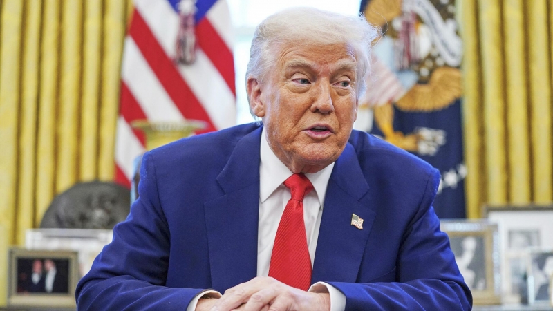 Администрация Трампа ограничила чиновникам доступ к отчетам разведки