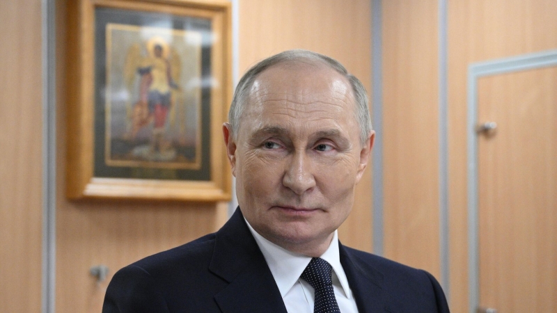 Путин поручил сократить сроки разработки химических катализаторов