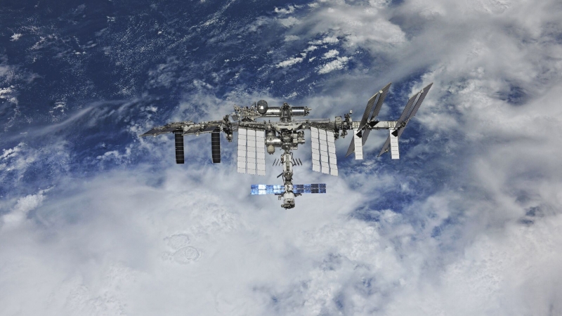 Двое россиян и американец вернутся с МКС на корабле "Союз МС-26"