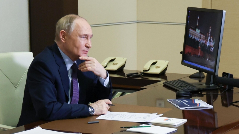 Путин поручил подготовить предложения о сохранении научного наследия ученых