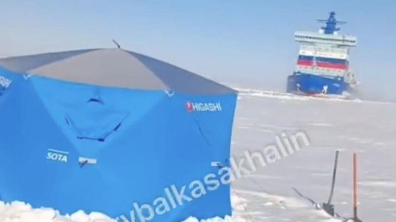 Новый ледокол "Якутия" вышел в первый рейс