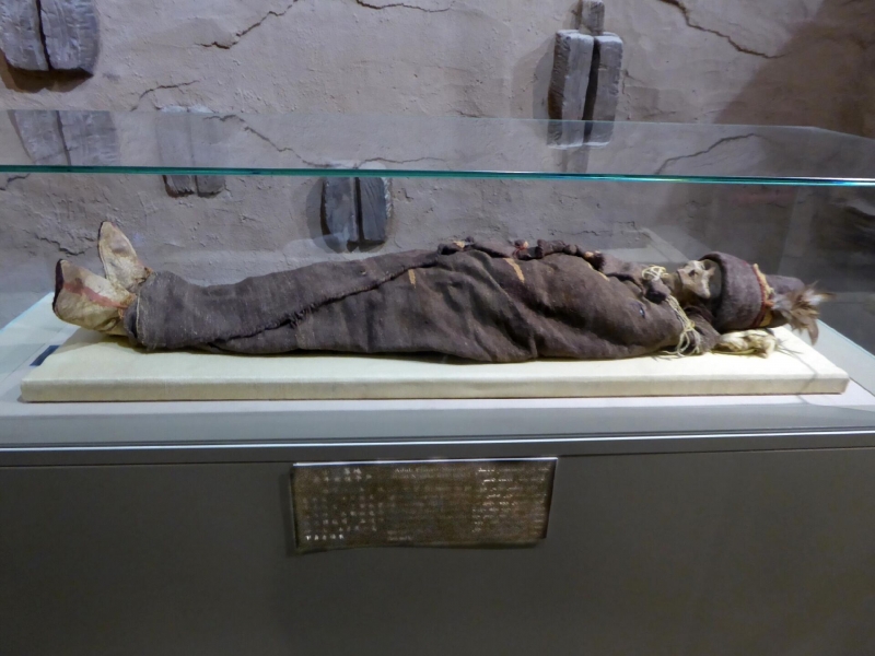 Белых людей закапывали вместе с ними: что скрывают загадочные мумии в Китае