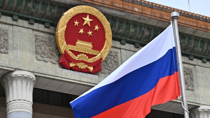 Россия и Китай могут вместе противостоять санкциям, заявил эксперт