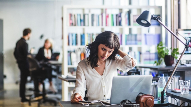 Опрос показал, сколько американцев боятся, что ИИ оставит их без работы