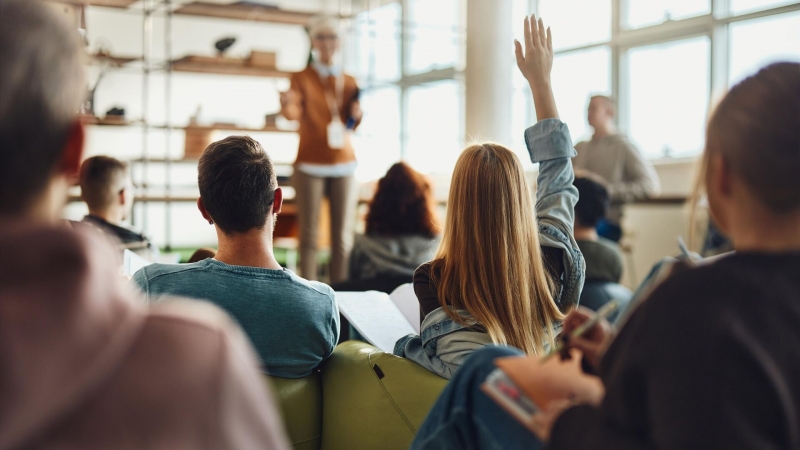 В МВД рассказали как узнать, что мошенники пишут со взломанного аккаунта