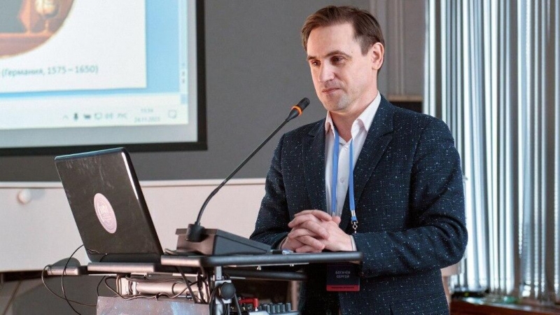 На Солнце произошли две сильные вспышки