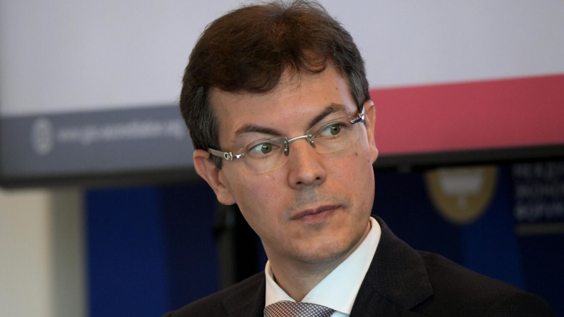 Роскачество рассказало, как защититься от мошенников, использующих дипфейки